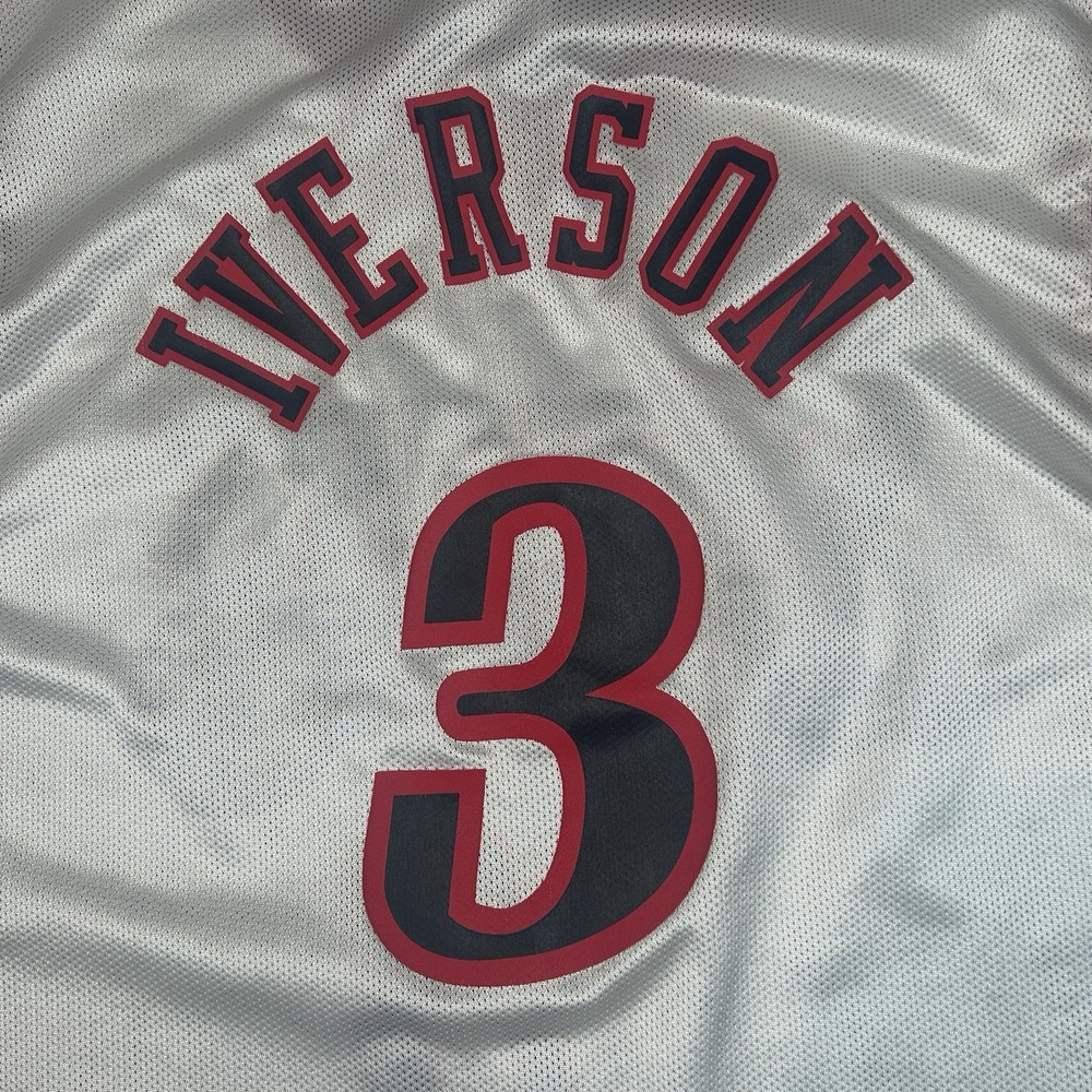 VTG 90's Allen Iverson #3 Philadelphia 76ers Jersey Men's Medium 40 White NBA - Picture 15 of 16